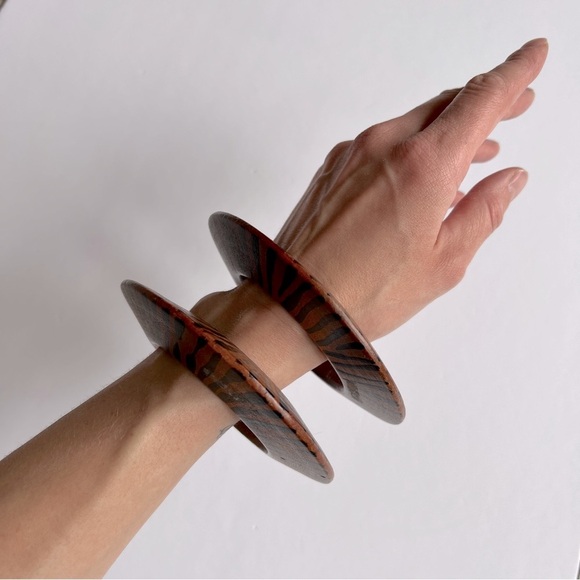 Vintage 1970’s Hand Painted Wooden Bangles - Picture 3 of 7